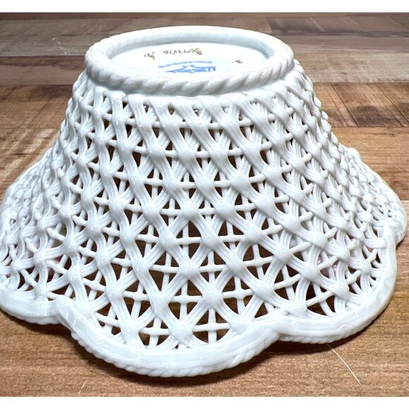 Vintage Klausenburg Porcelain Lattice Bowl With Raised Pink Roses And Gold Trim - Picture 3 of 4